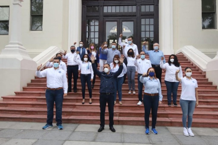  SE COMPROMETE LARRAZABAL EN CONJUNTO CON CANDIDATOS A DIPUTADOS FEDERALES DEL PAN, A PROMOVER LEYES EN BENEFICIO DE LOS CIUDADANOS DE NUEVO LEÓN