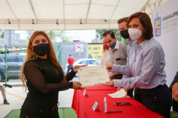  GRADÚA CRISTINA A EMPRENDEDORES DE GUADALUPE