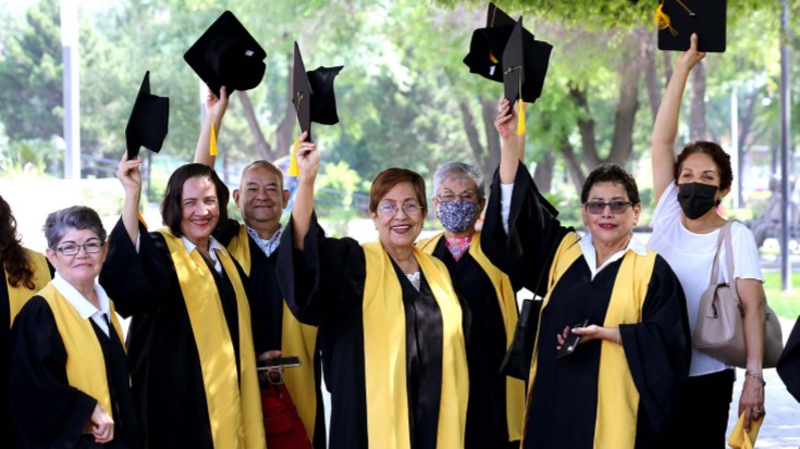  CONCLUYEN UNIVERSIDAD PARA MAYORES DE LA MANO DE LA TECNOLOGÍA