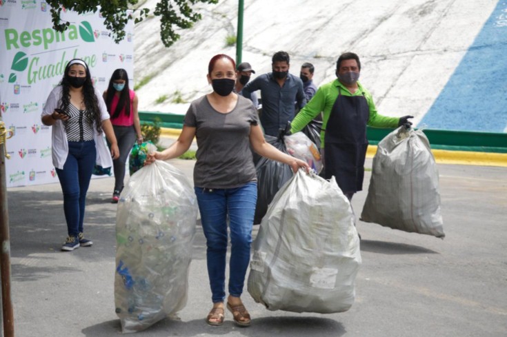  RECICLAN A FAVOR DE NIÑOS CON CÁNCER EN GUADALUPE