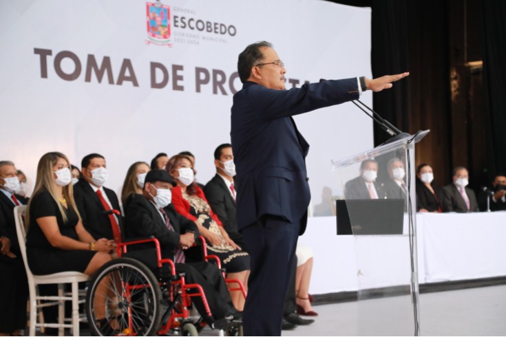  RINDE MIJES PROTESTA COMO ALCALDE; SERVIR A LA GENTE SERÁ EL SELLO DE SU GOBIERNO